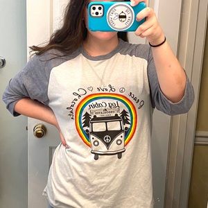 ❤️4 for $30❤️ Log Cabin Chocolates shirt